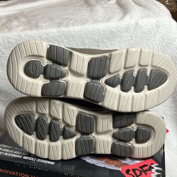 SKECHERS NIB MEN'S GO WALK 5 WISTFUL DUAL STRAP 11 Extra Wide 55515EWW SHOES - Picture 10 of 11